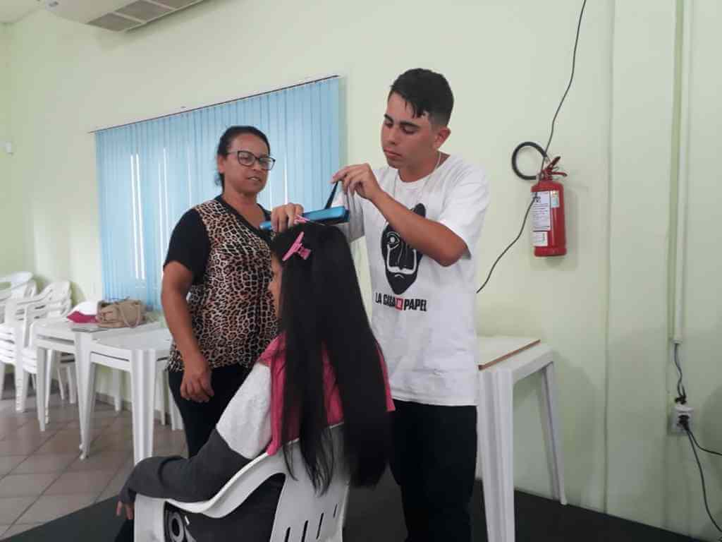 Programa Itapema de Oportunidades oferece oficina de beleza