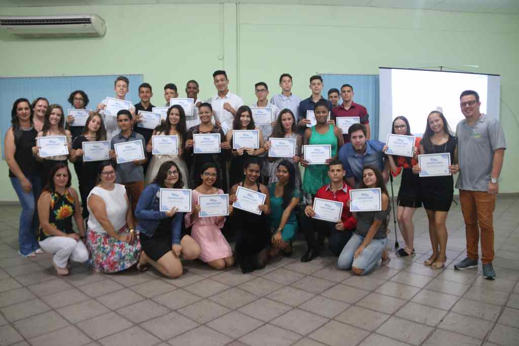 Projeto Geração do Futuro forma mais de 30 alunos