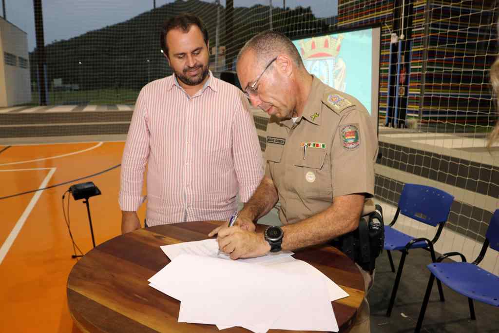 Bombinhas assina Termo de Cooperação com a Polícia Militar - Foto: Manuel Caetano