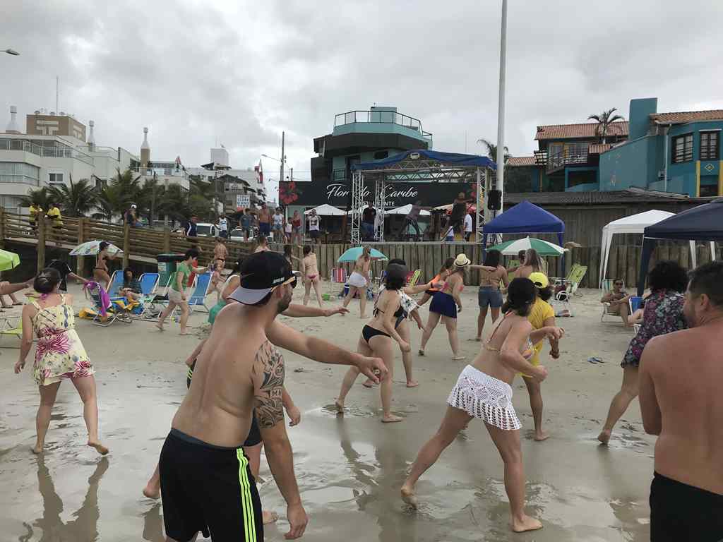 BOMBINHAS - Bombinhas oferece diversas atividades no verão - Foto: Amanda Weber