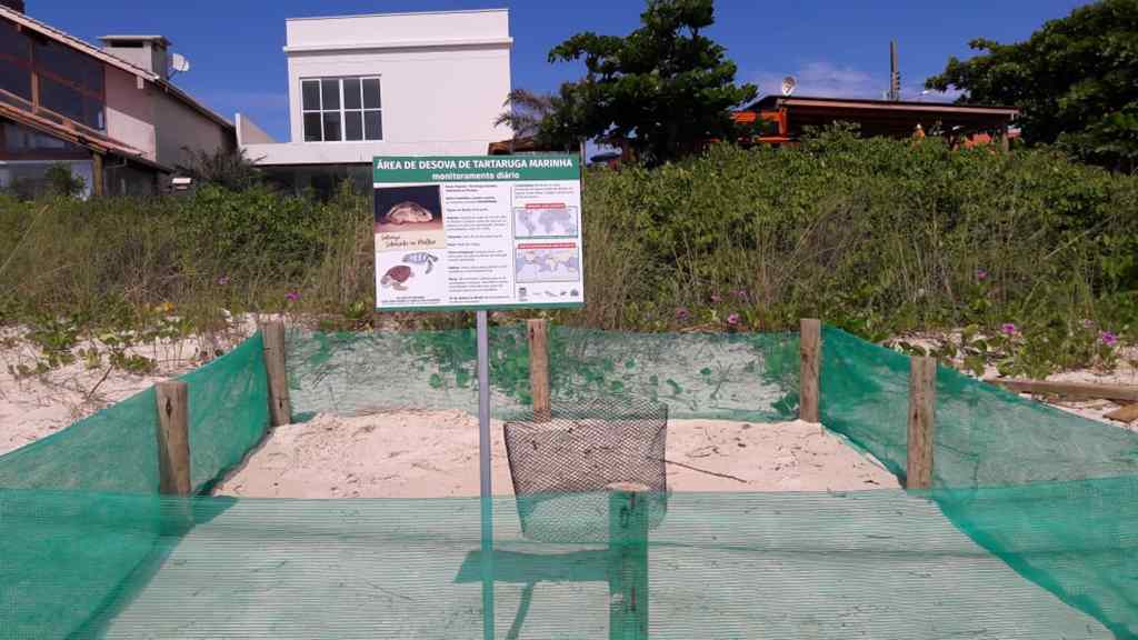 BOMBINHAS - Novas Placas de Educação e Preservação Ambiental em Bombinhas