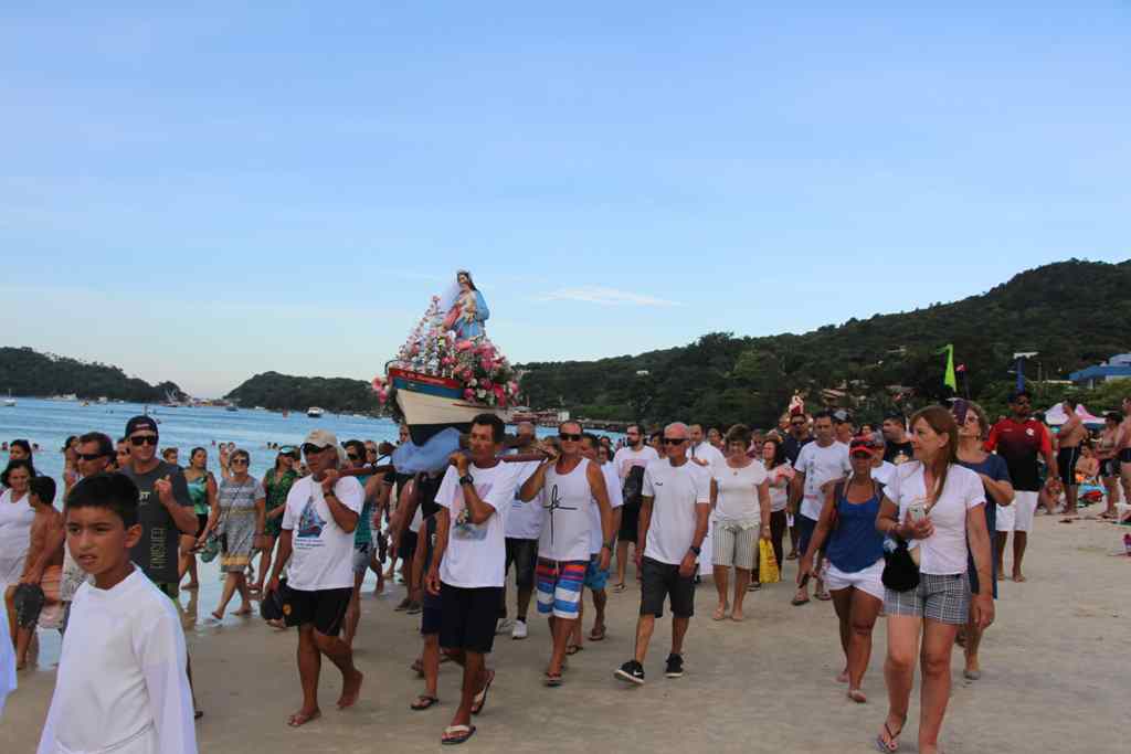 BOMBINHAS - Tradição e Devoção na Festa de Nossa Senhora dos Navegantes - Foto: Márcia Cristina Ferreira