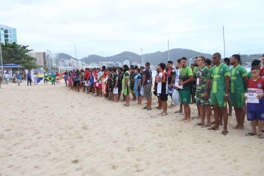Inicia o Campeonato Municipal de Futebol de Areia 2019 em Itapema
