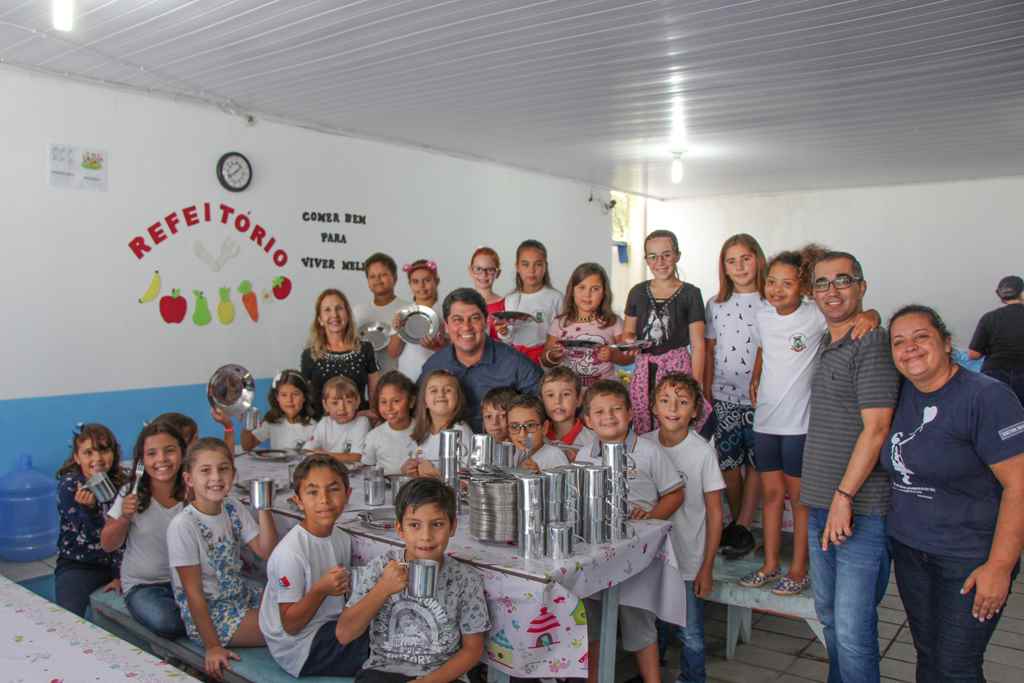 PORTO BELO - Porto Belo adquire novos utensílios para merenda escolar