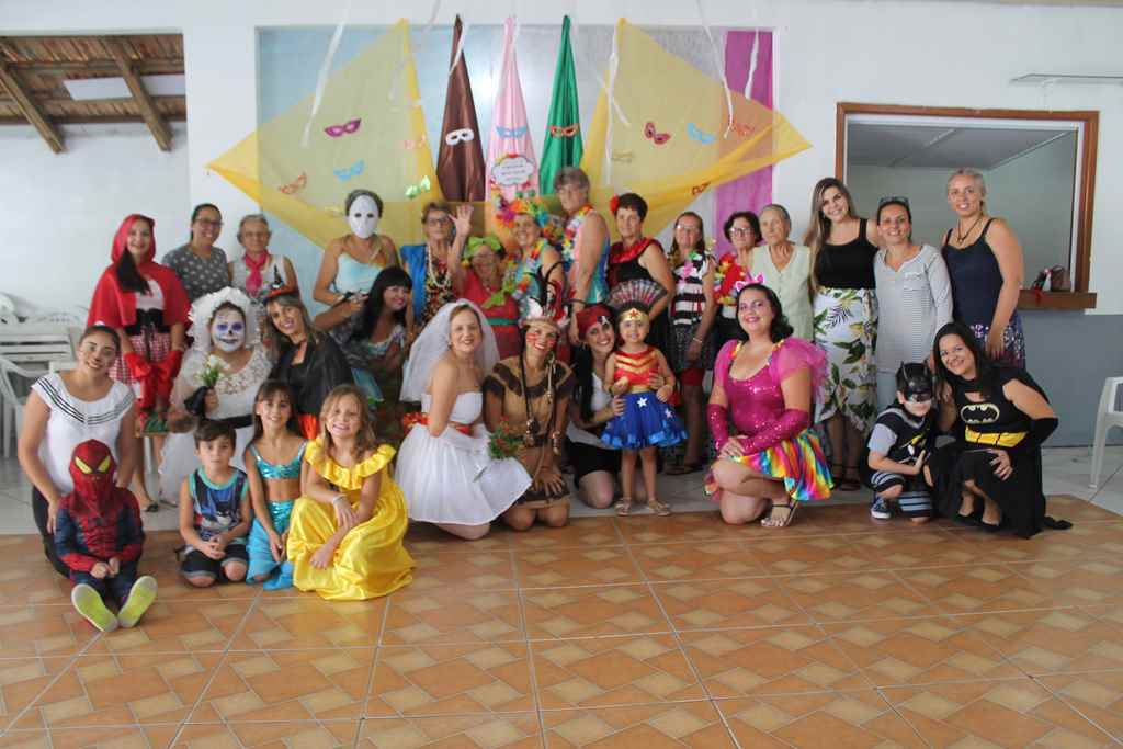 Grupo Novo Olhar retoma atividades com festa de carnaval
