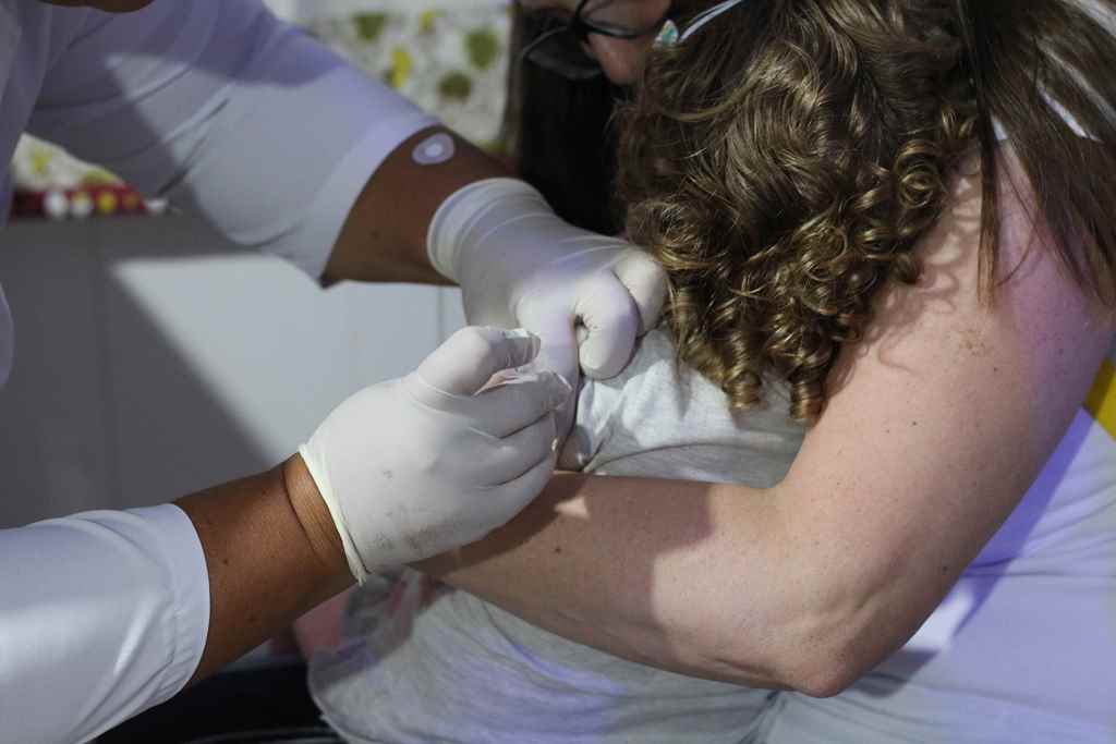 Saúde realiza ação de imunização e conscientização durante evento esportivo