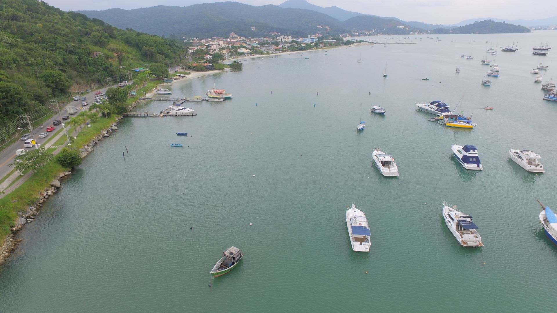 PORTO BELO - NOTA OFICIAL - Mancha de óleo no mar de Porto Belo