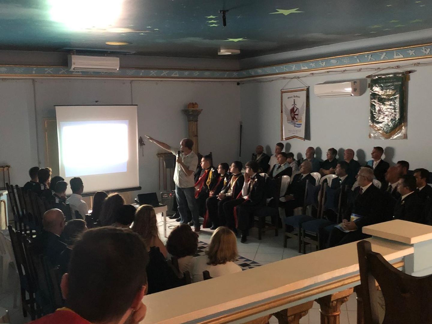 Representantes do Governo Municipal participam de sessão pública em homenagem aos 57 anos de Itapema