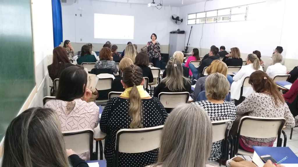 Itapema recebe primeiro workshop sobre gestão escolar
