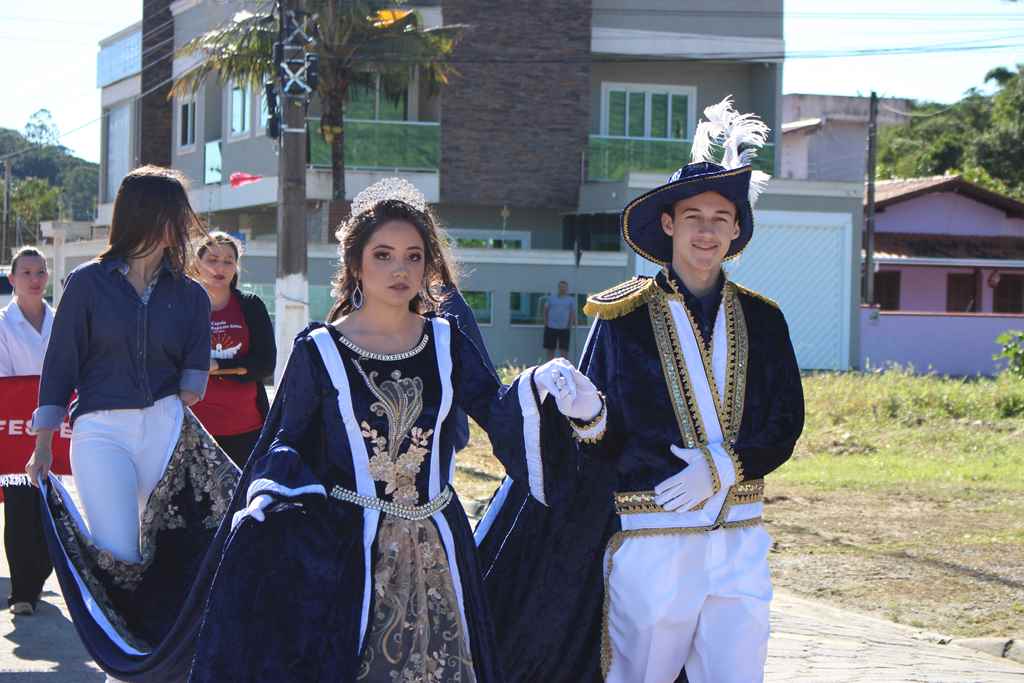 PORTO BELO - Final de Semana terá Festa do Divino em Porto Belo