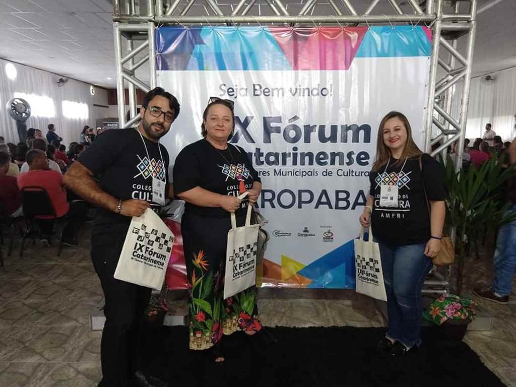 PORTO BELO - Representantes de Porto Belo participam do IX Fórum de Cultura de Santa Catarina