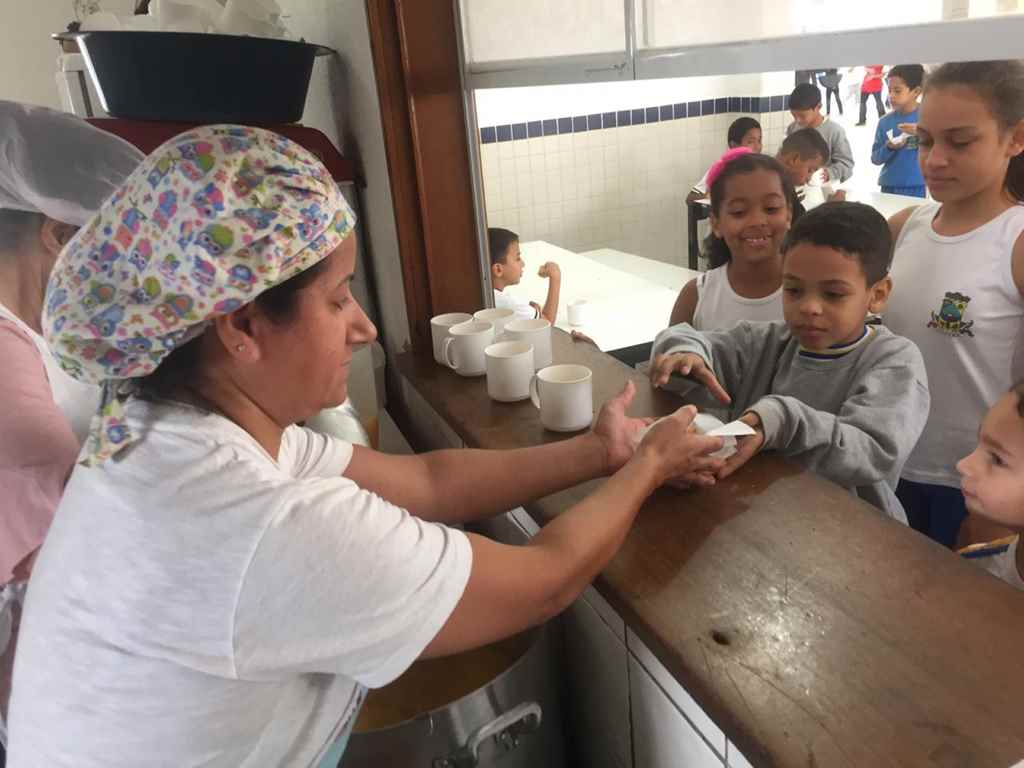 Rede Municipal de Ensino de Itapema é equipada com novos aparelhos de cozinha