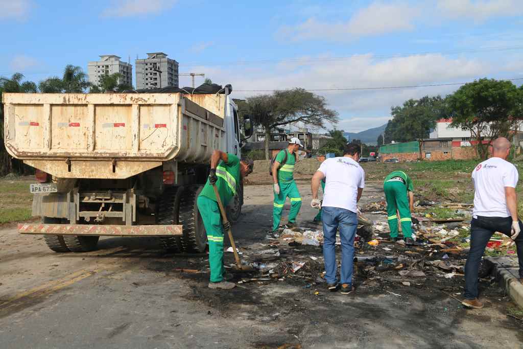 Bairro Jardim Praiamar recebe mutirão contra a Dengue