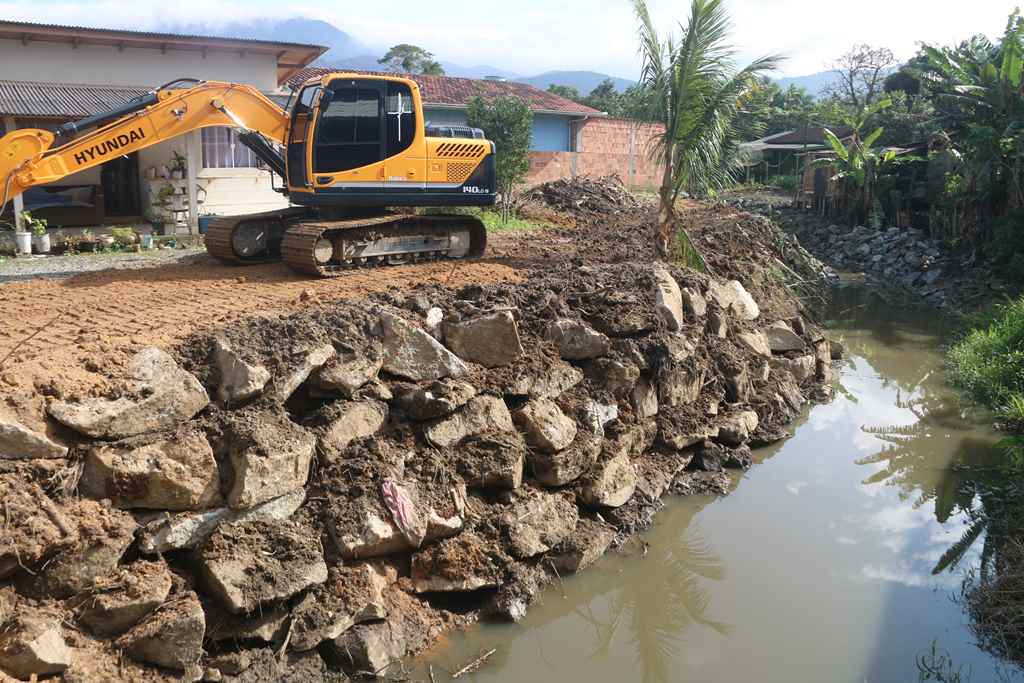 Defesa Civil e Obras intensificam ações de prevenção as cheias