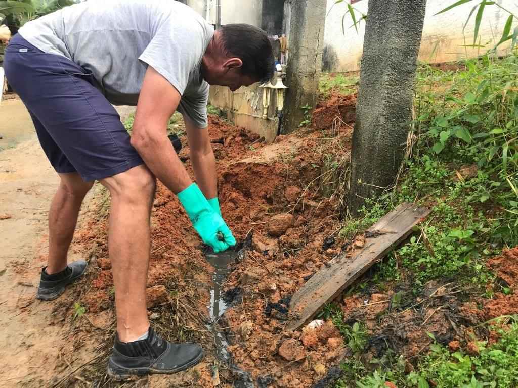 Operação lacra despejo irregular de esgoto no Bairro Alto São Bento