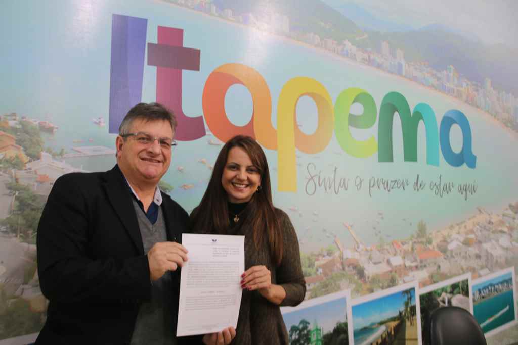 Prefeitura de Itapema firma cooperação técnica cientifica para bolsas na Univali