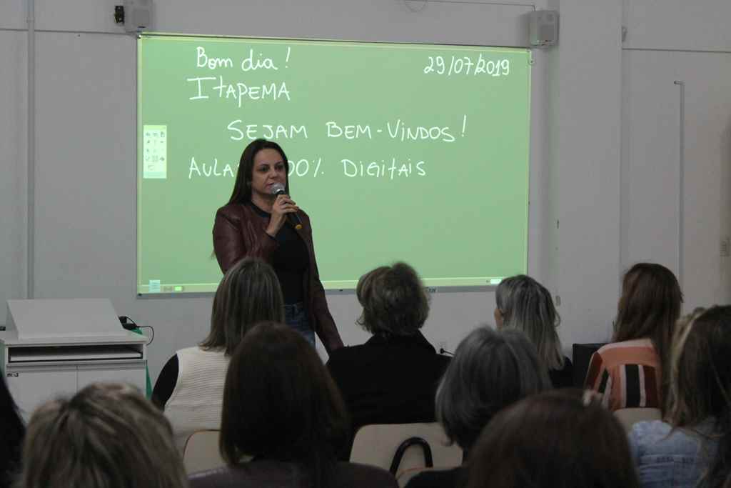 Educação implanta lousas digitais nas Escolas de Ensino Fundamental
