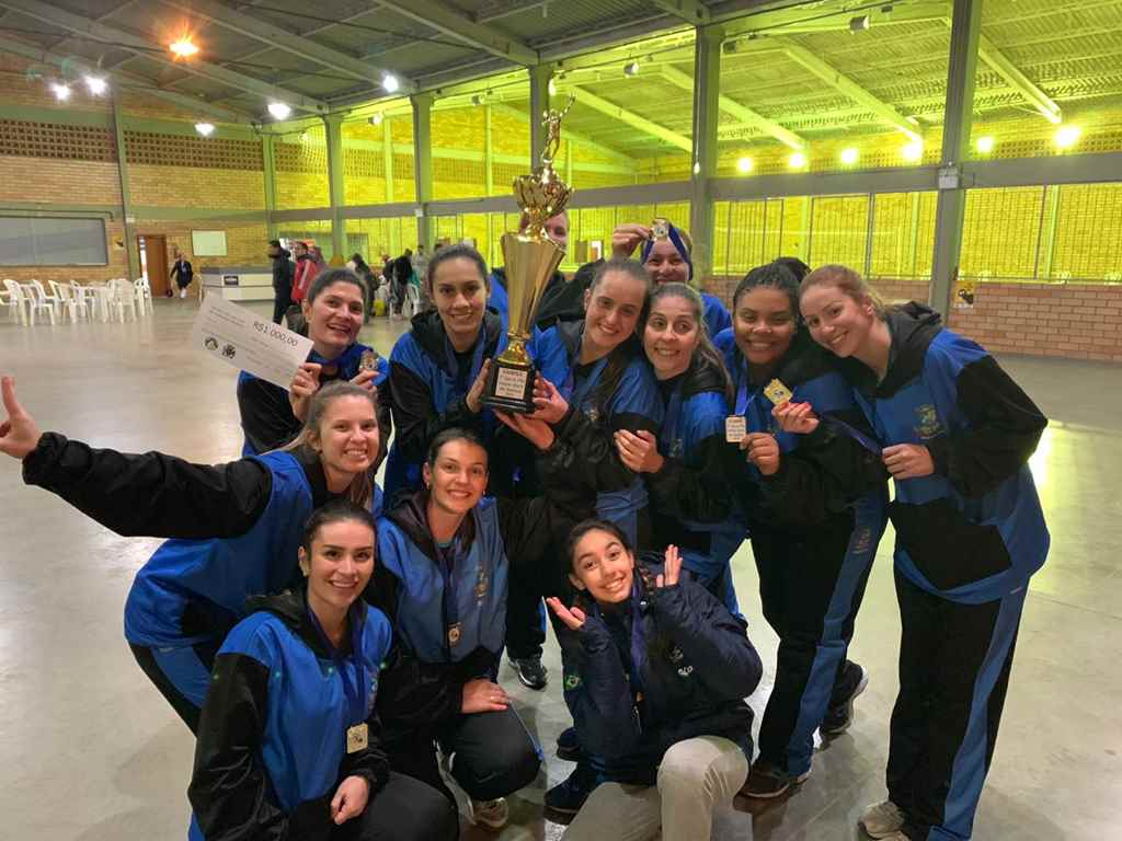 Equipe feminina de Itapema vence Copa São Bonifácio de Voleibol