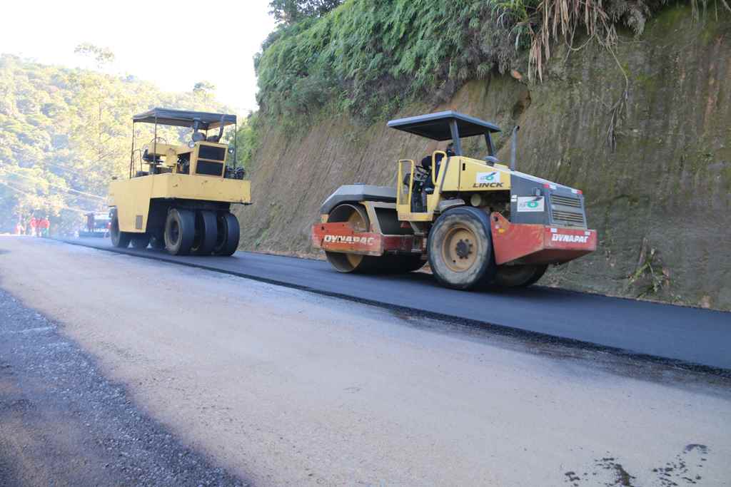 Estrada Geral do Sertão do Trombudo ganha mais 2,5 km de pavimentação asfáltica
