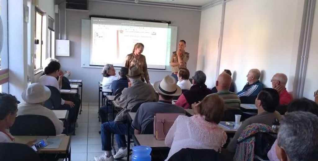 Iniciam aulas para nova turma do curso da melhor idade do Corpo de Bombeiros Militar