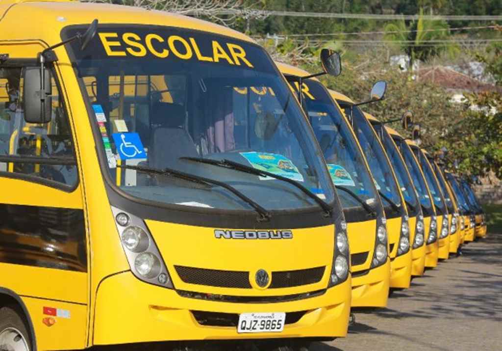 Itapema recebe mais dois micro-ônibus para o transporte escolar