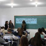 PORTO BELO - Alunos tem experiência com alfabeto braille na Semana da Inclusão