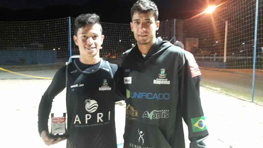 Vôlei de Praia de Itapema conquista bons resultados no final de semana