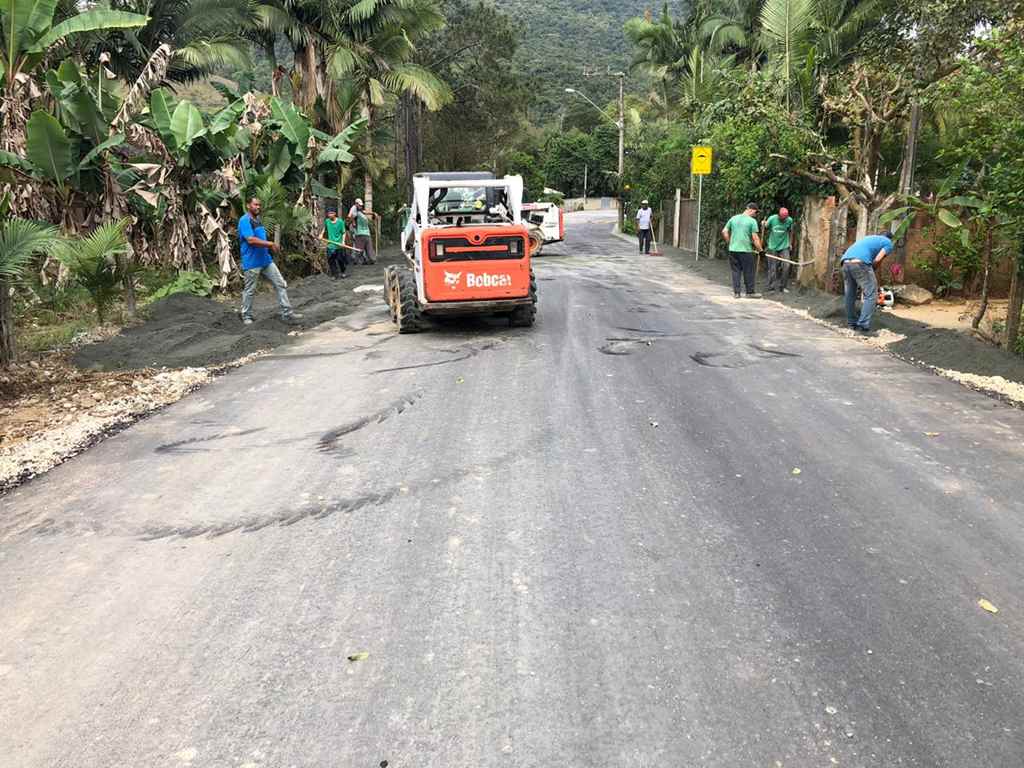 Obras seguem com ações pelos bairros