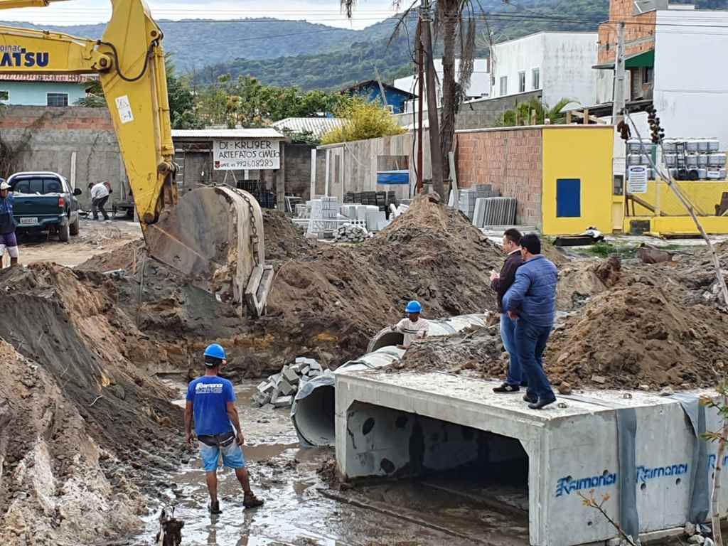 PORTO BELO - Iniciam obras de pavimentação da João Manoel Jaques