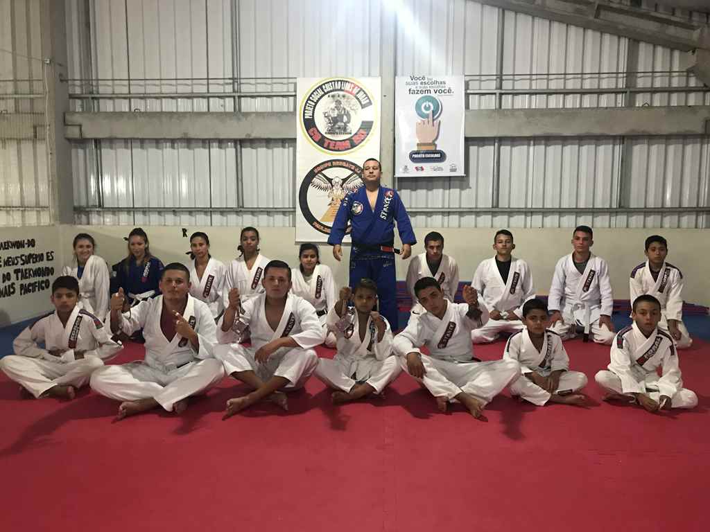 PORTO BELO - Jovens do Projeto Escolhas conquistam medalhas no Jiu-Jitsu