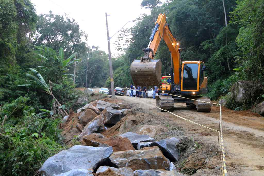 Secretaria de Obras realiza melhorias na região do Alto Areal