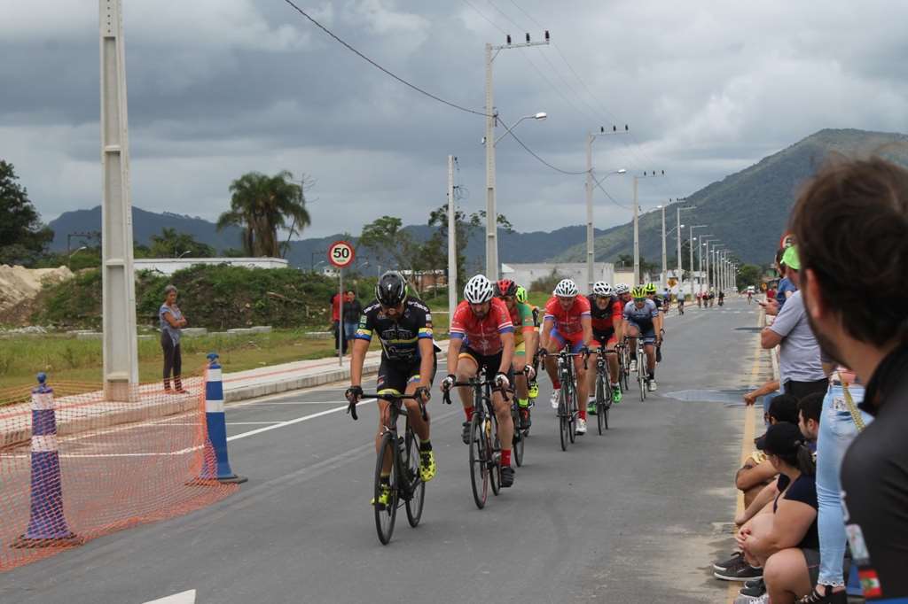 Domingo (20/10) tem GP Outubro Rosa no Bairro Jardim Praiamar