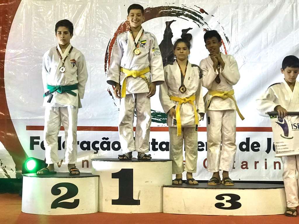 Itapema conquista medalhas no Troféu Santa Catarina de Menores de Judô