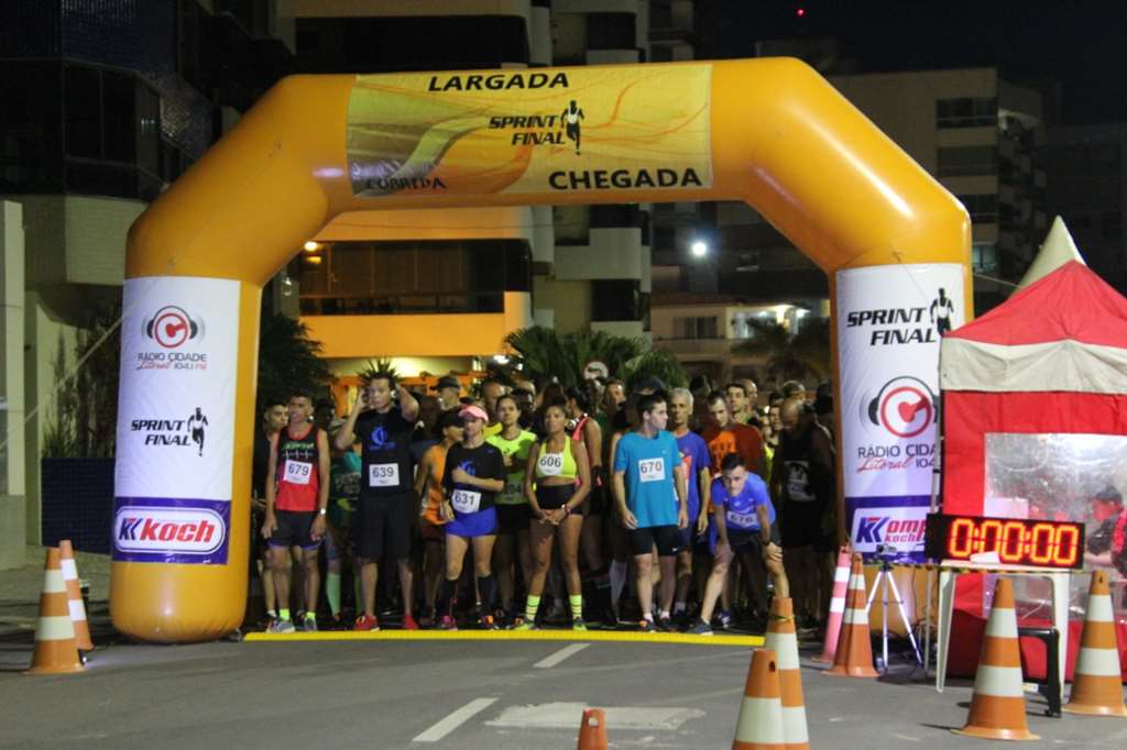 Night Run reúne atletas em Itapema