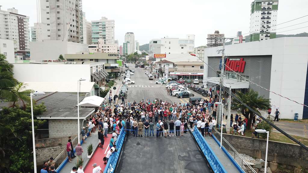 Prefeita Nilza Simas inaugura nova Ponte Centro em Itapema