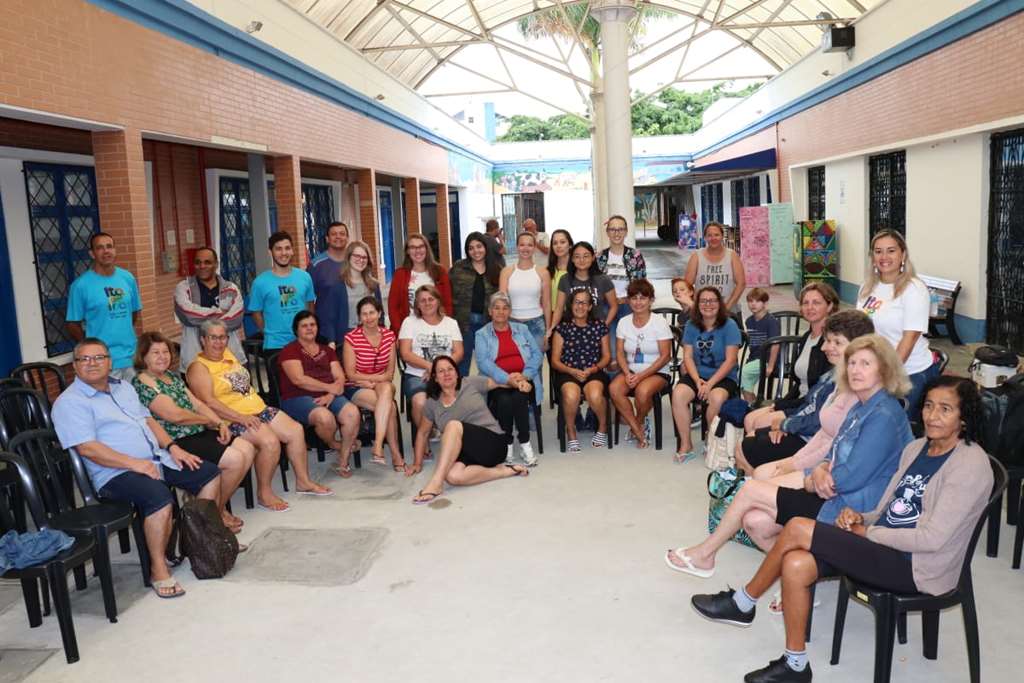 Grupo de idosos de Brusque visita Itapema