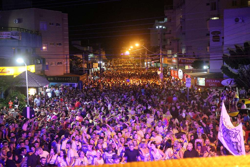 BOMBINHAS - Trânsito em Bombinhas terá alterações no Carnaval