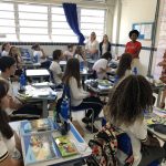 Educação segue com a entrega dos kits escolares aos alunos da Rede Municipal de Ensino