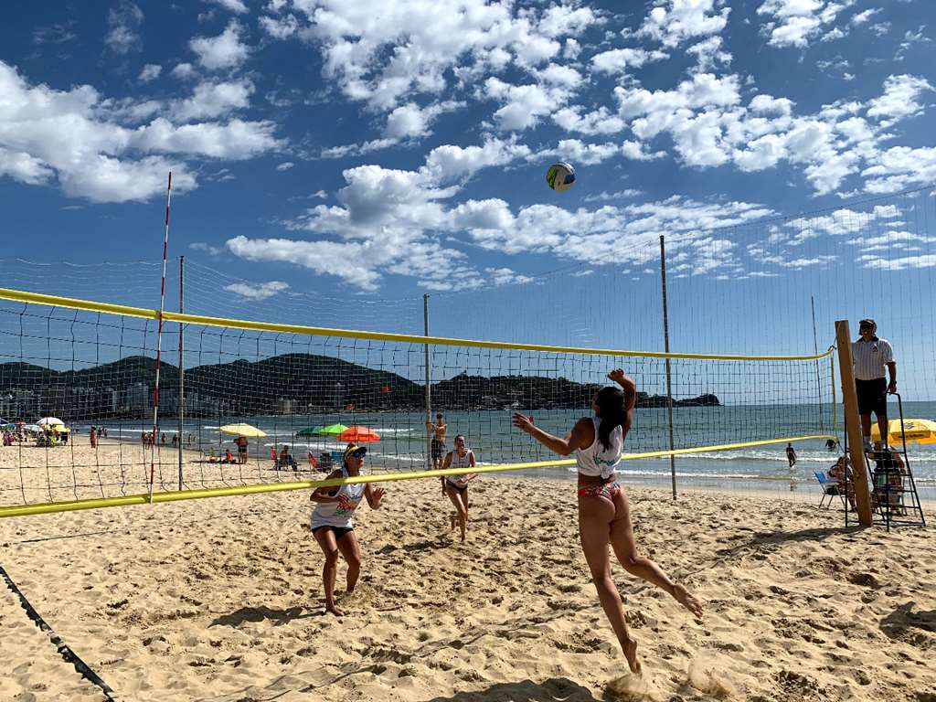 Iniciam as competições do Circuito Vôlei de Praia de Itapema
