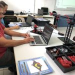 Professores participam de formação do projeto de robótica