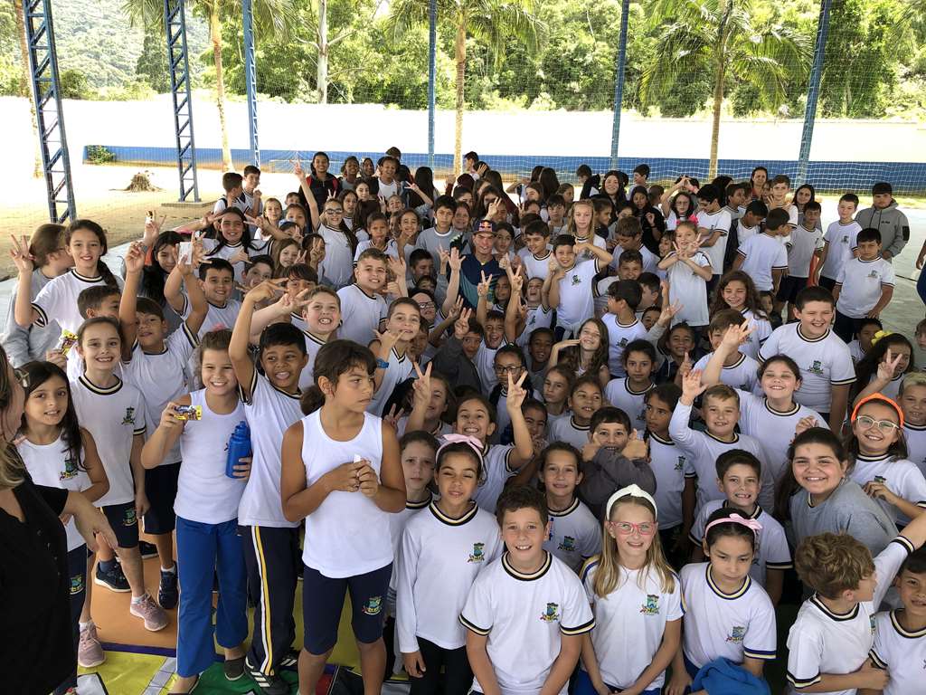 Pilotos que vão disputar o Catarinense e Brasileiro de Enduro visitam escolas