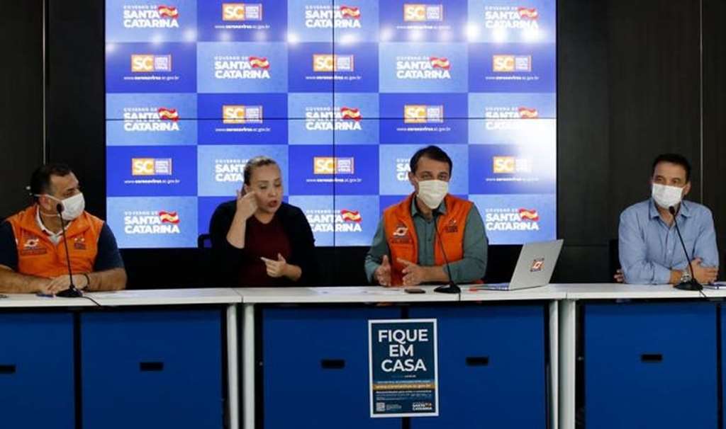 Balanço dos casos confirmados foi divulgado em transmissão ao vivo(Foto: Mauricio Vieira/Secom)