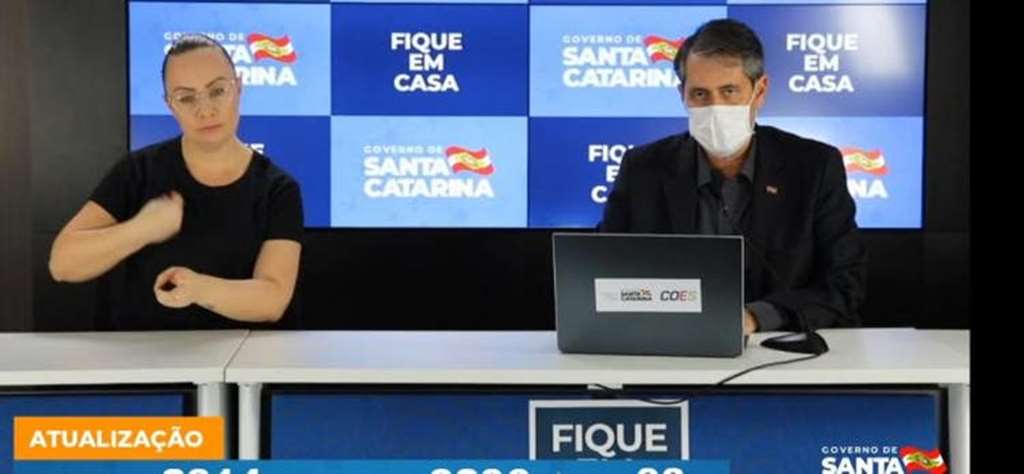 Secretário de Saúde André Motta Ribeiro atualizou os números de SC(Foto: Reprodução)