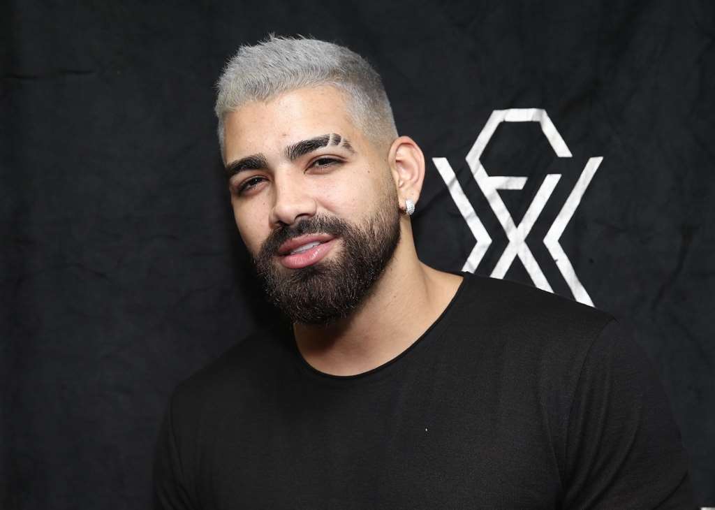 Dilsinho posa durante carnaval de SP em 2020 — Foto: Manuela Scarpa/Brazil News