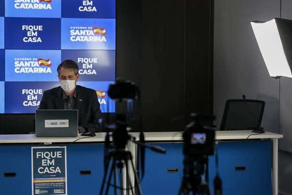 Atualização dos dados foi feita pelo secretário de Saúde, André Motta Ribeiro(Foto: Governo de SC/Divulgação)