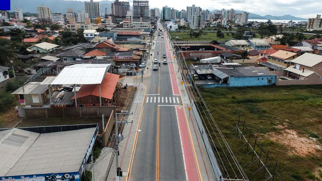 PORTO BELO - Porto Belo conclui asfalto da Hironido Conceição dos Santos