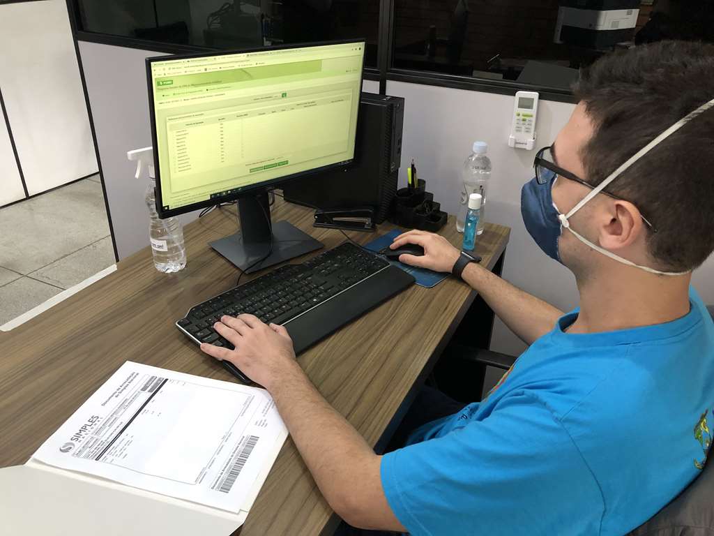 Sala do Empreendedor orienta MEIs sobre a declaração do imposto de renda