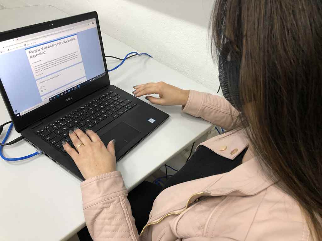 Educação lança questionário sobre volta às aulas