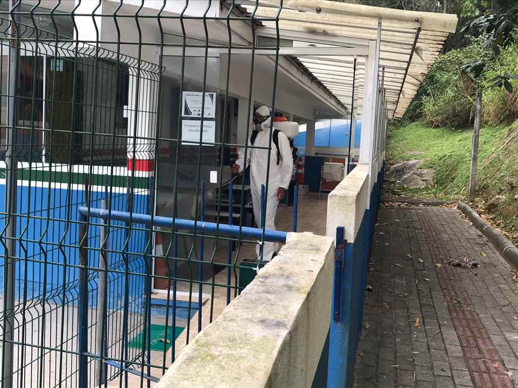 PORTO BELO - Escolas de Porto Belo passam por sanitização