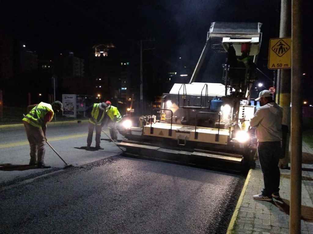 Seguem obras de recuperação asfáltica